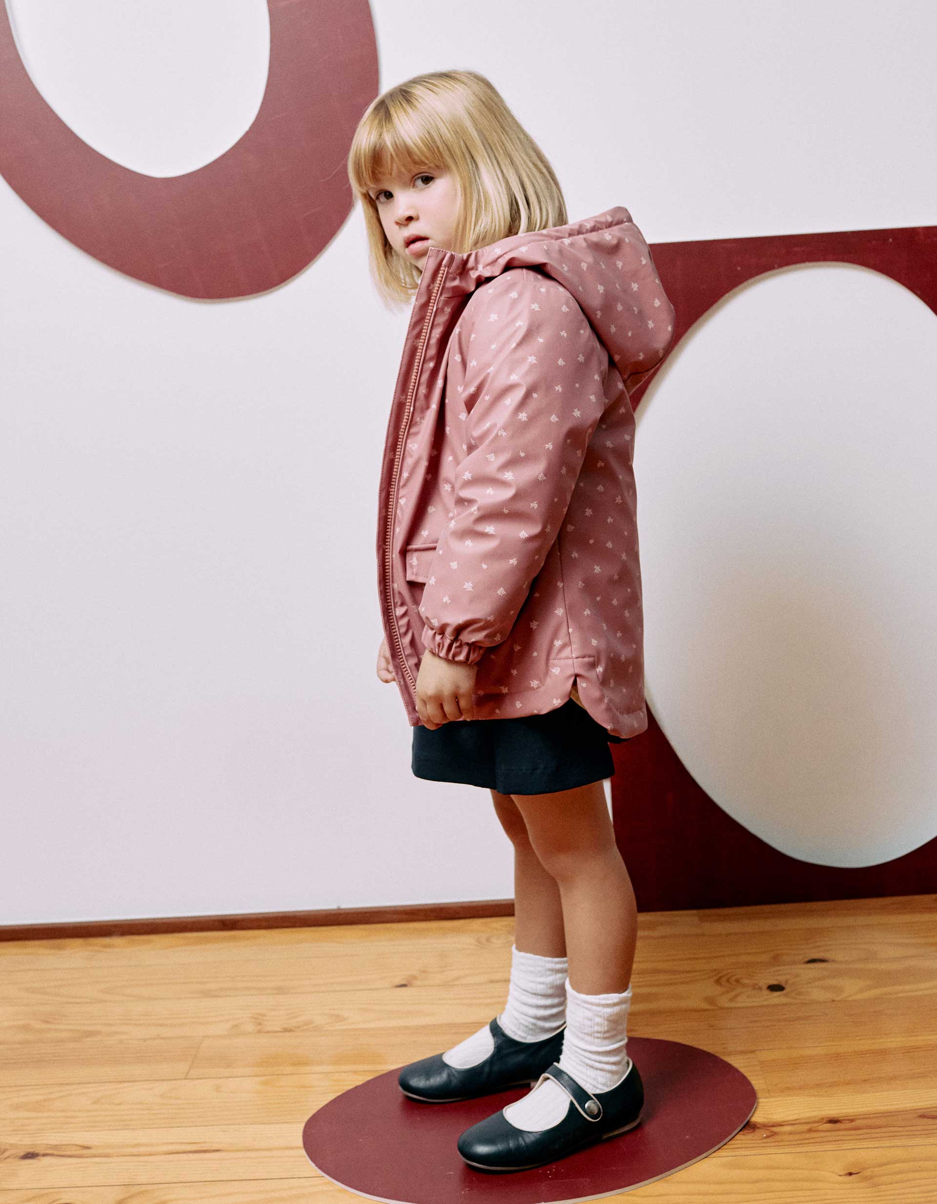 Padded rubber parka with hood and floral print for girls, pink